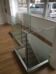 Frameless glass balustrade in North London (3/4)